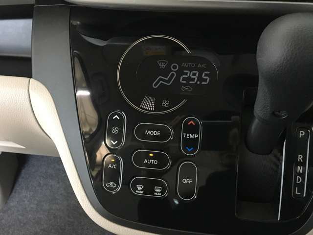 ☆　★　☆　★　　　毎　日　新　鮮　な　ク　ル　マ　が　入　荷　中　　　☆　★　☆　★まだネットに掲載されていないクルマが続々入荷中！！早い者勝ちなので是非ご来店下さい☆