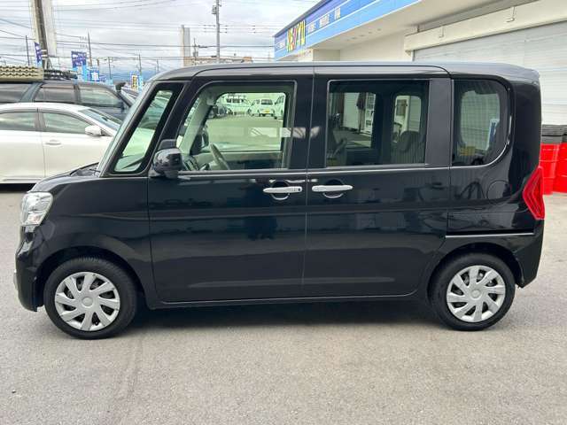お車の任意保険も当店にお任せ下さい☆当店のカーライフアドバイザーは全員保険の専門資格を保有しております！万が一の事故や故障の際も担当スタッフが丁寧的確にご対応致します☆