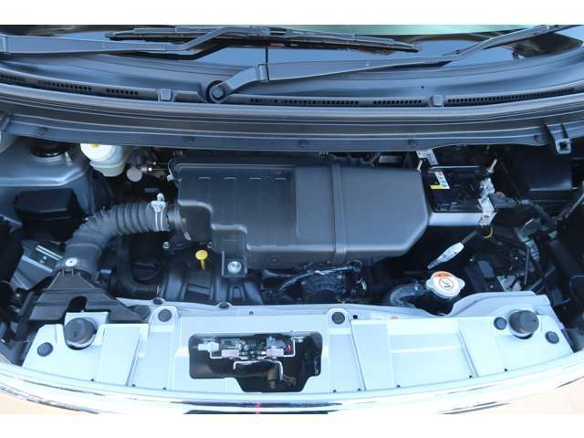 三菱では、高い技術と豊富な経験を備えた三菱メカニックと品質評価検査によって、点検整備でメカニカル機能と安心のボディーチェックを実施しています。