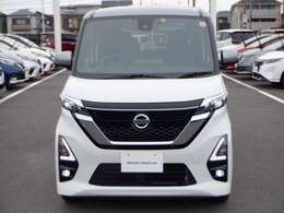 内外装およびエンジンル-ムなど専用クリ-ニング致します。車両クリ-ニングのプロが施工致しますので！高品質な1台に蘇りますよ♪（全在庫無料施工）