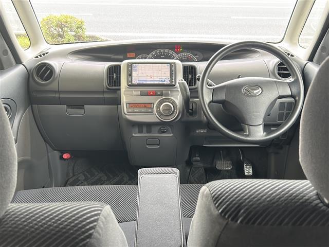 【インパネ全体】全方位で視界が広く、高い目線で運転もしやすいです！