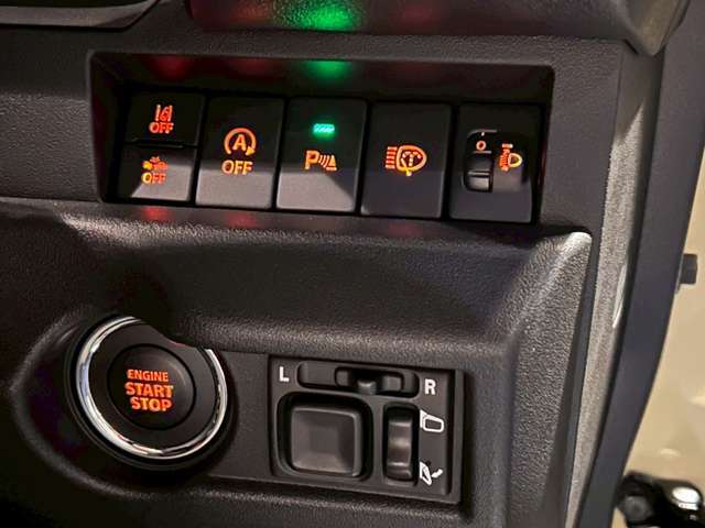 ★フロアマット★セーフティサポート★アダプティブクルーズコントロール★シートヒーター★ハイビームアシスト★革巻きステアリング★デュアルカメラブレーキサポート★アイドリングストップ★