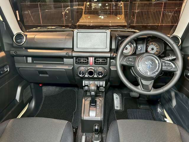 ★フロアマット★セーフティサポート★アダプティブクルーズコントロール★シートヒーター★ハイビームアシスト★革巻きステアリング★デュアルカメラブレーキサポート★アイドリングストップ★