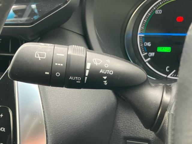 国産車から輸入車まで多様なお客様のニーズのお応えできるように、全国規模で豊富な在庫展開！車のことならWECARSへ！