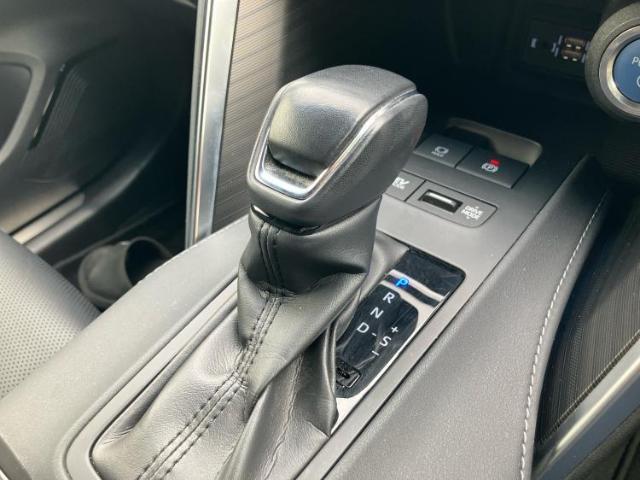 お車に合わせて無料保証以外にも、保証範囲、期間、距離を拡充させた有料保証もご用意しております！中古車の購入が初めてで不安・・・というお客様もご安心ください！