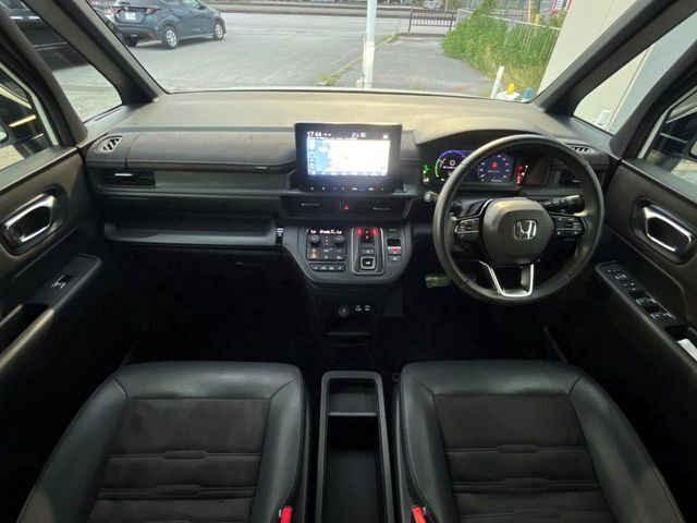 グループ総在庫数約30，000台！！全国の系列店からメーカー・車種問わずご紹介出来るので、あなたにピッタリのお車が見つかるはずです♪まずはお問い合わせ下さい☆