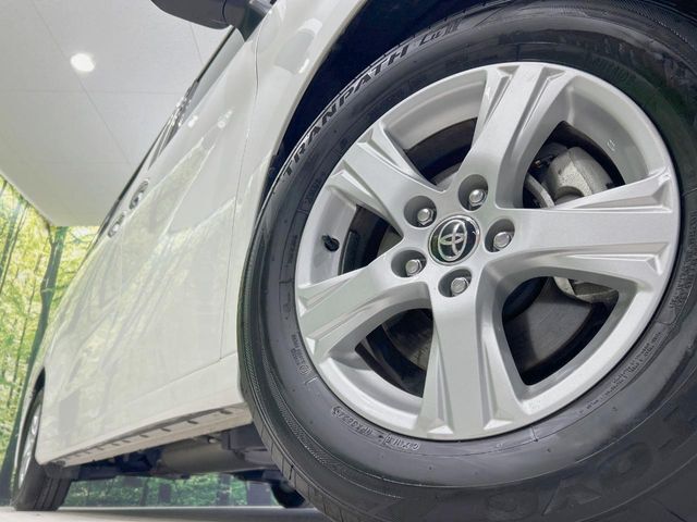 【純正16インチアルミホイール】外観にマッチした純正アルミホイールを装着しております。各種社外アルミホイールや、スタッドレスタイヤも取扱いしております。是非ご相談ください♪