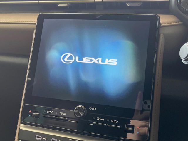 【9.8インチ　ディスプレイオーディオ】大画面のディスプレイはAppleCarPlayやAndroidAutoが利用可能。大きな画面でスマホナビアプリ等が利用いただけます♪
