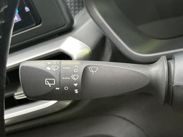 国産車から輸入車まで多様なお客様のニーズのお応えできるように、全国規模で豊富な在庫展開！車のことならWECARSへ！