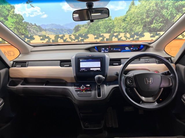 グループ総在庫数約30，000台！！全国の系列店からメーカー・車種問わずご紹介出来るので、あなたにピッタリのお車が見つかるはずです♪まずはお問い合わせ下さい☆