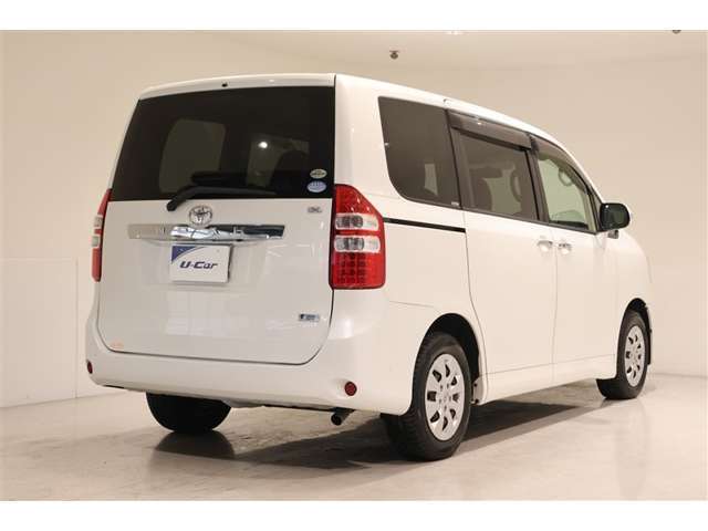 ■車両検査証明書■　　中古車の内外装の状態などを一目で分かるよう、検査員が実施した「車両検査証明書」をご用意しております。