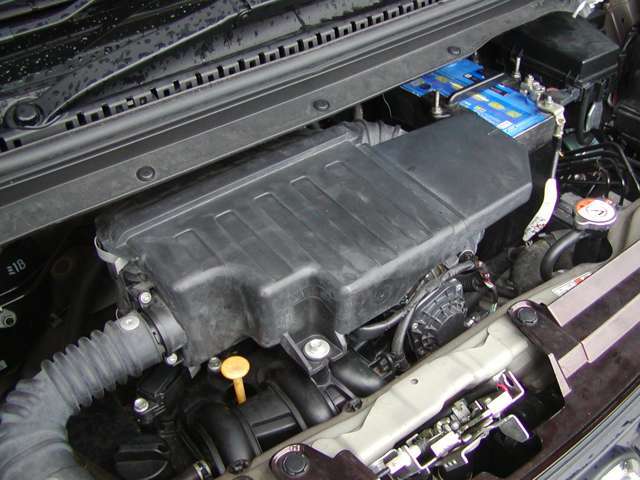 人気のお車ですので、お早目にお問合わせ下さい。在庫状況・車両状態のご質問等、お電話でも承っております。是非一度お問合わせ下さい。
