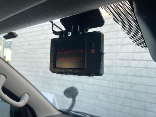 店舗にて現車の確認もいただけますので、お電話で在庫のご確認の上是非ご来店くださいませ！！店舗直通電話 0532-69-5171