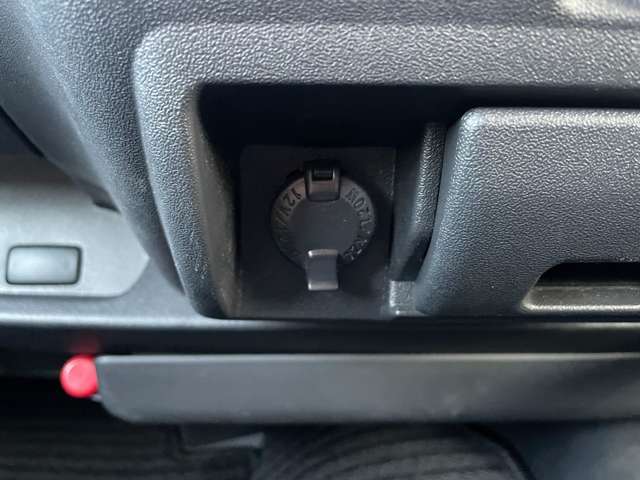 店舗にて現車の確認もいただけますので、お電話で在庫のご確認の上是非ご来店くださいませ！！店舗直通電話 0532-69-5171