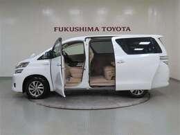 【まるごとクリーニング】シートを取り外して車内を徹底洗浄！隅々まで美しく仕上げます！