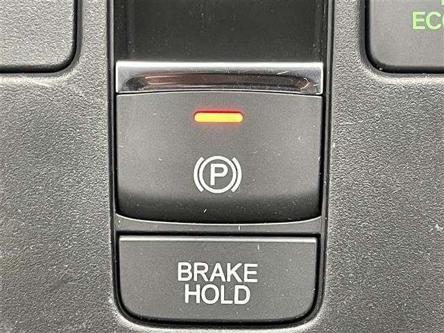 【運転席操作部】快適なドライブを楽しむための機能が装備されています！運転席から触れるので、使いやすいです！除菌プランいれていただくと、さらに清潔で安心していただけます！
