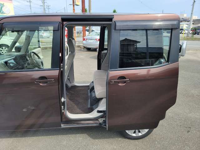 乗り降り楽々電動スライドドア☆
