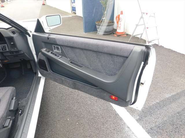 日産 レパード 2.0 XS-II 1987年 7.6万キロ (神奈川県) カー