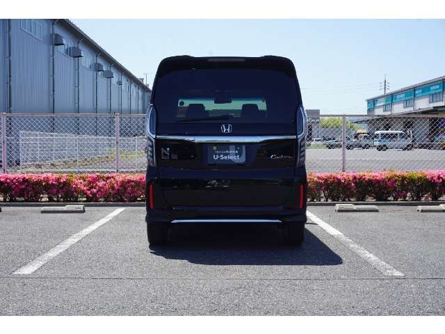 ディーラーの車が高いというイメージをお持ちのお客様、必見ですよ！諸費用が明確で安いので、是非、総額でご検討ください！