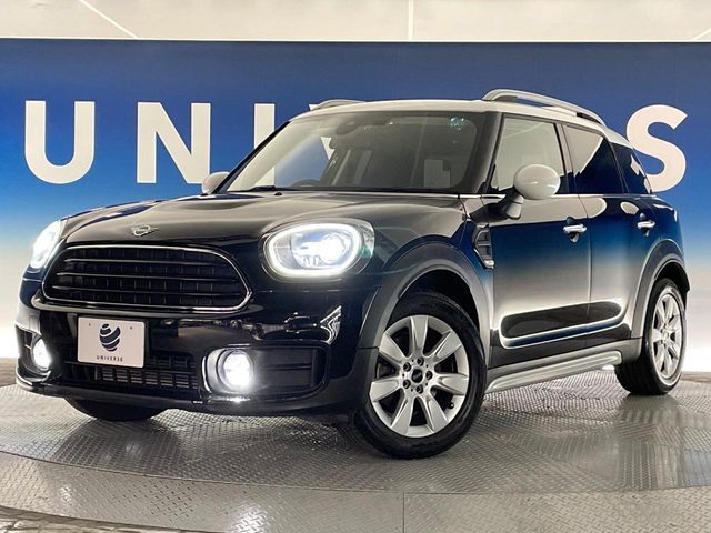 ●LEDヘッドライト：夜間走行時も良好な視界を確保し安心して運転できる高輝度LEDヘッドライトを装備！点灯速度が早く、消費電力も抑えられています。