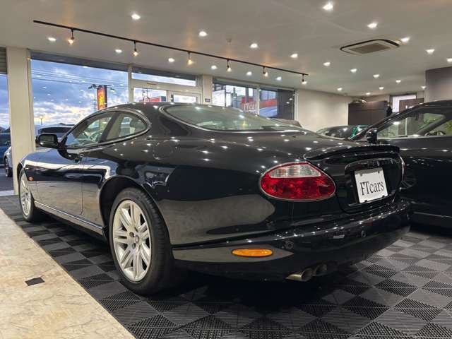 V8スーパーチャージャー406ps　MIDNIGHT　ベージュ革シート　革巻ステアリング　キーレス　ETC　ワンオーナー　正規ディーラー点検記録簿