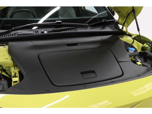 今やほとんどの方がご加入いただいております延長保証　オートブレーキシステムなどボルボ先進安全技術機構も対象となります　ロードサービスも付帯しており最大の安心をご提供いたします