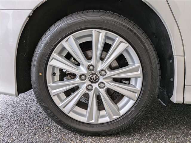 純正アルミホイール235/50R18