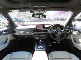 光岡自動車は、お客様と夢、希望、喜びを共有する楽しいクルマづくりと販売・サービスを通じて社会に貢献し続けます。「独創的なクルマに乗る喜びを、より多くの人々に伝えたい」それが光岡自動車の原点です。