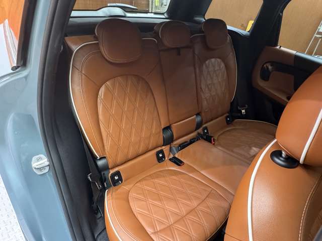 全国納車可能です。納車方法及び費用につきましては、お気軽にコーディネーターまでご相談ください。遠方のご納車の際も我々がしっかりサポートさせて頂きます。お気軽にスタッフまでご相談下さい。