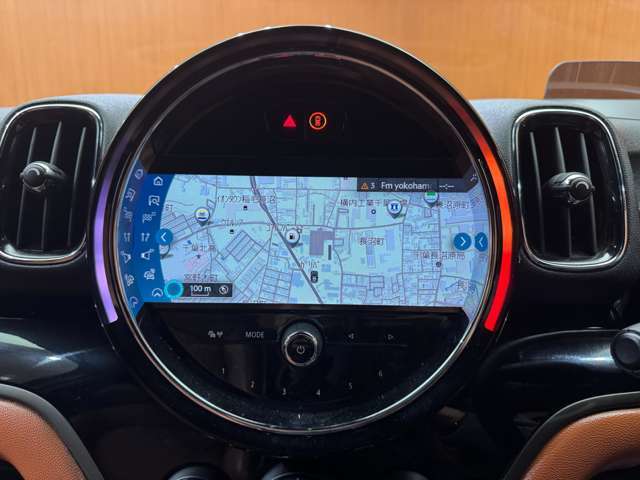 ご来店が難しいお客様でもご安心下さい、店頭在庫でしたらテレビ電話などを使いお車の詳細をご説明させて頂く事も可能でございます。当店スタッフが真心込めてご対応させて頂きます。