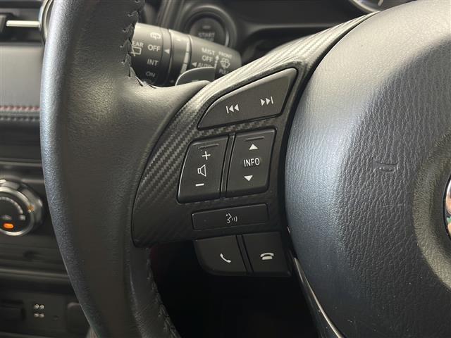 【運転席操作部】快適なドライブを楽しむための機能が装備されています！運転席から触れるので、使いやすいです！除菌プランいれていただくと、さらに清潔で安心していただけます！