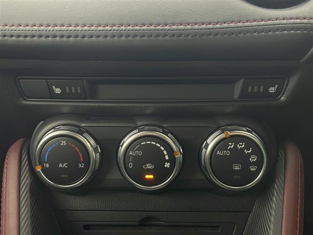 【運転席操作部】快適なドライブを楽しむための機能が装備されています！運転席から触れるので、使いやすいです！除菌プランいれていただくと、さらに清潔で安心していただけます！