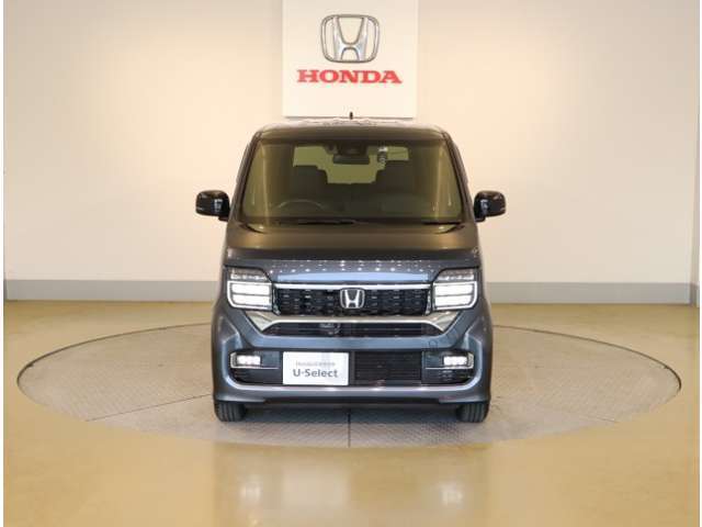 「自動車保険」と「あんしん特典」がひとつになったHondaのお店ならではの保険プランです。お客様のカーライフにより一層の安心をプラスします。