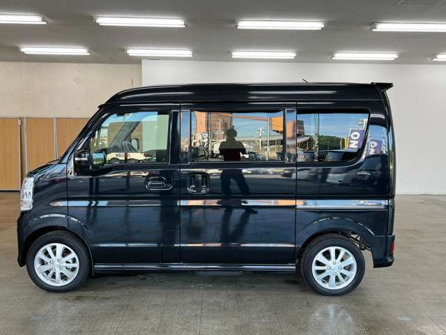 当店は16号線沿いにあります。「軽」未使用車専門店と書かれている赤色の看板が目印です。