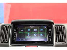 純正ナビはナ、ビゲーション＋AV 2画面表示、TV、AM/FM、Bluetooth Audio、SDカード、DVD再生、CD再生/CD録音、ハンズフリーフォン、NissanConnect サービス対応の高性能モデルです。
