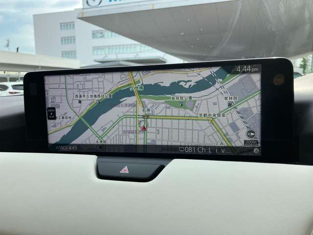 Applecarplay・androidautoが接続可能！スマートフォンを最も安全に操作することができます！音楽の再生・ナビ・通知などドライブしながら快適に操作できますね☆