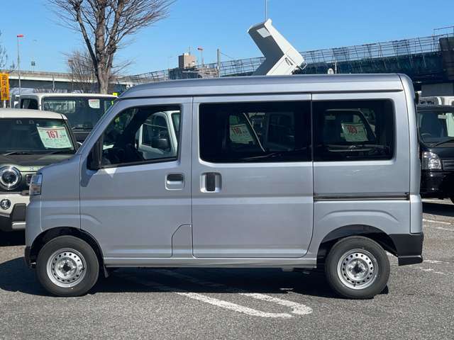 【購入車ご納車】　ご購入いただいたお車は納車整備はもちろん、内外装のクリーニングを実施してご納車させていただきます。安心してご検討・ご購入下さい。お問合せも大歓迎！！！