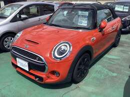 当店で直接買取した車両を少しでもお値打ち価格でご提供できるよう、少人数スタッフによる短期高回転で展示販売しております。　現車確認でご来店の際は事前に在庫確認お願いいたします。