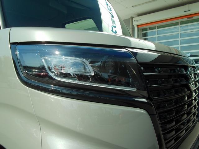 明るいLEDヘッドランプを装着しています！