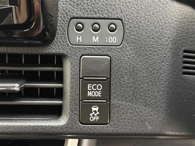 【運転席操作部】快適なドライブを楽しむための機能が装備されています！運転席から触れるので、使いやすいです！除菌プランいれていただくと、さらに清潔で安心していただけます！