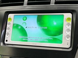 【純正ナビ】人気の純正ナビを装備しております。ナビの使いやすさはもちろん、オーディオ機能も充実！キャンプや旅行はもちろん、通勤や買い物など普段のドライブも楽しくなるはず♪
