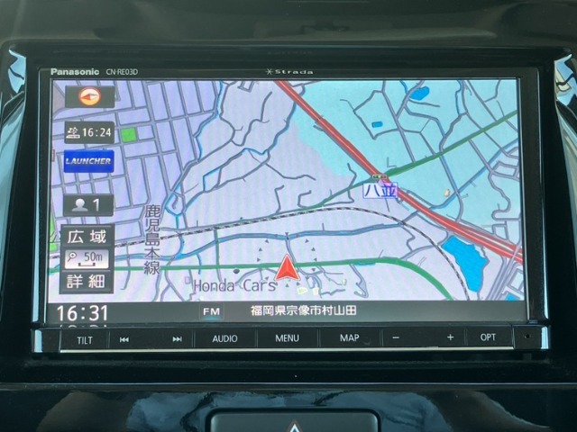 社外ナビ付きでフルセグ・DVD再生・Bluetoothなど付いてとても便利な車両です♪