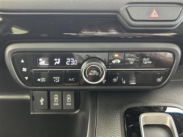 【運転席操作部】快適なドライブを楽しむための機能が装備されています！運転席から触れるので、使いやすいです！除菌プランいれていただくと、さらに清潔で安心していただけます！