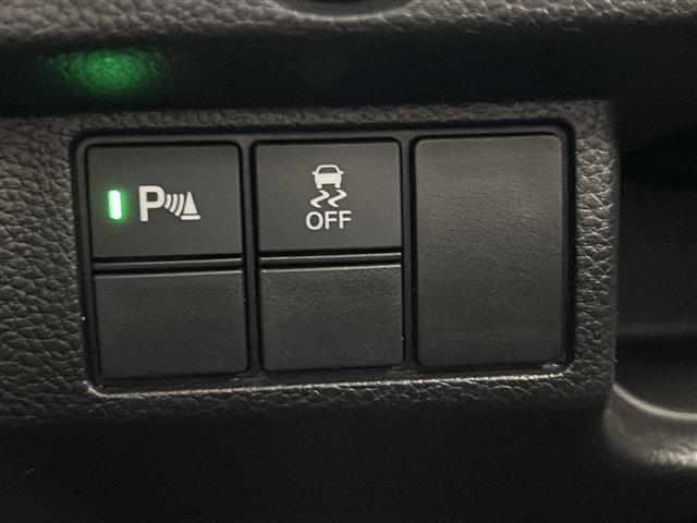 【運転席操作部】快適なドライブを楽しむための機能が装備されています！運転席から触れるので、使いやすいです！除菌プランいれていただくと、さらに清潔で安心していただけます！