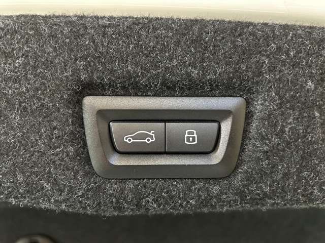輸入車を通じて感動と歓びを。CAR　INC　Import　Selectionでございます。