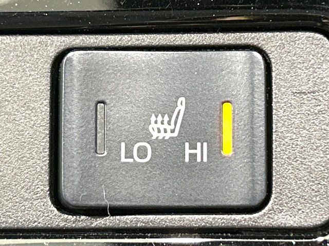 【シートヒーター】寒い日に重宝するシートヒーター！エアコンより早く温まってくれるので寒がりの人も安心ですね♪エアコンの温風は乾燥するから苦手、という方にもをおすすめです。