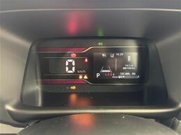 【スピードメーター】『スピードメーター』の画像になります。メーターがシンプルで見やすく運転しやすいですね！