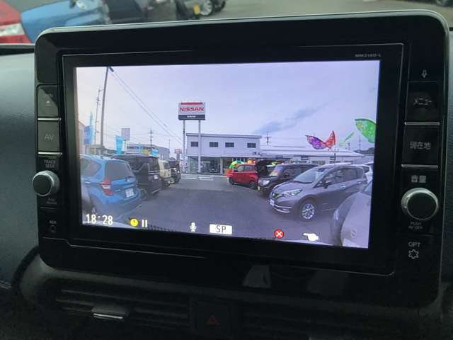 ドライブレコーダーの映像をナビで見ることができます。