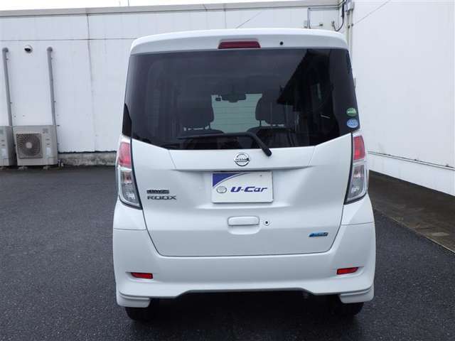 全車1年間走行距離無制限の『ロングラン保証』付　ぜひこの機会にご来店ください♪　HV車には初年度登録より10年OR累計走行20万kmの『ハイブリッド保証』付