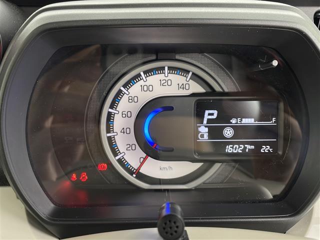 【スピードメーター】メーターがシンプルで見やすく運転しやすいですね！